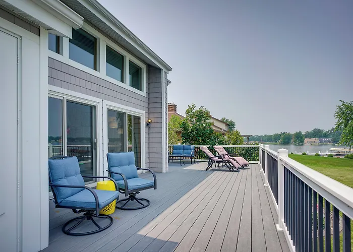 Lakefront Syracuse Home W/ Deck & Private Dock!